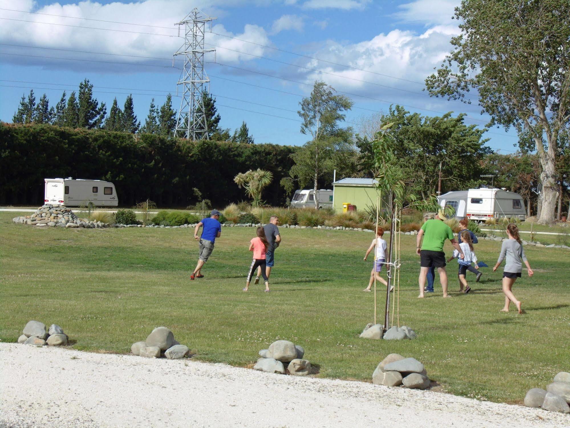 Glenavys Waitaki River Motor Camp Exteriör bild